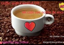 Cómo echar aceite de coco al café