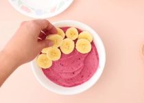 Deliciosas recetas para hacer batidos con fruta congelada: consejos prácticos y paso a paso